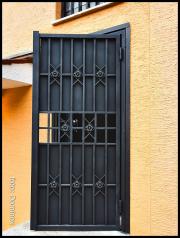 DOMINOX: rossfrei vrata (prašno barvano)