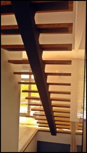 DOMINOX Stopnice iz plemenitega lesa z jekleno konstrukcijo: Antracit barvano 