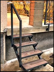 DOMINOX: male kovinske stopnice