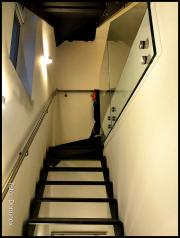 DOMINOX: Kovinsko stopnišče z inox držalom